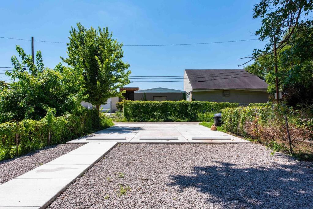 Newly Renovated 3 Bedroom Shelby Park Home **Free Parking** Louisville Esterno foto