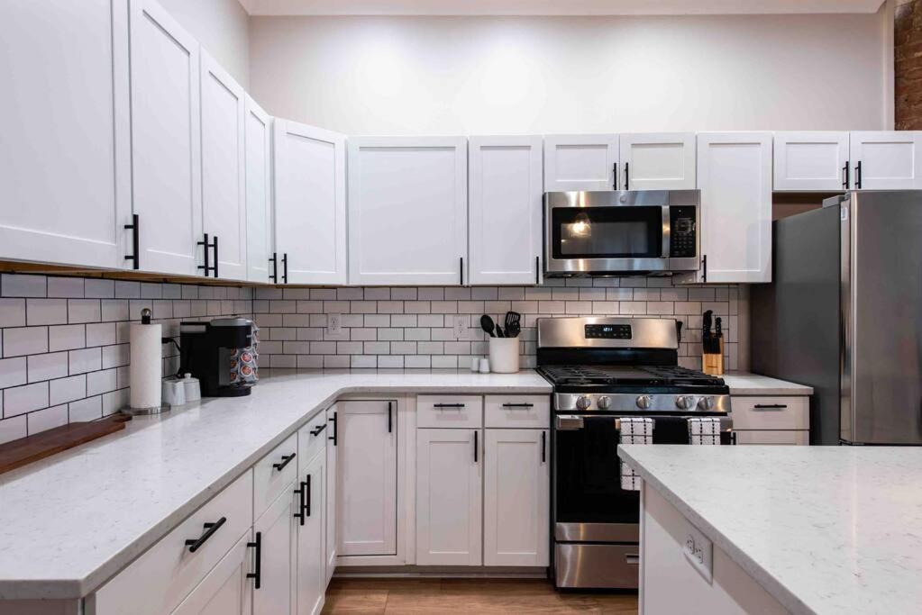 Newly Renovated 3 Bedroom Shelby Park Home **Free Parking** Louisville Esterno foto